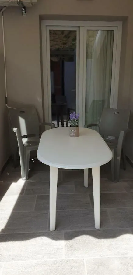 Chriselia 4 Apartment Nea Roda